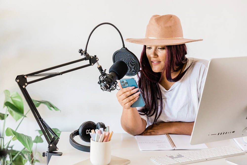 Hire a Virtual Assistant to Help You With Your Podcast